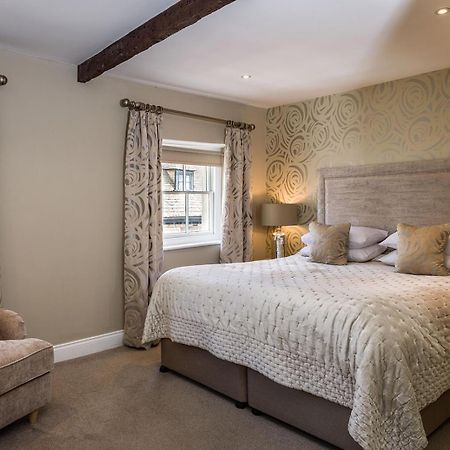 The Lake Isle Restaurant With Rooms Uppingham Extérieur photo